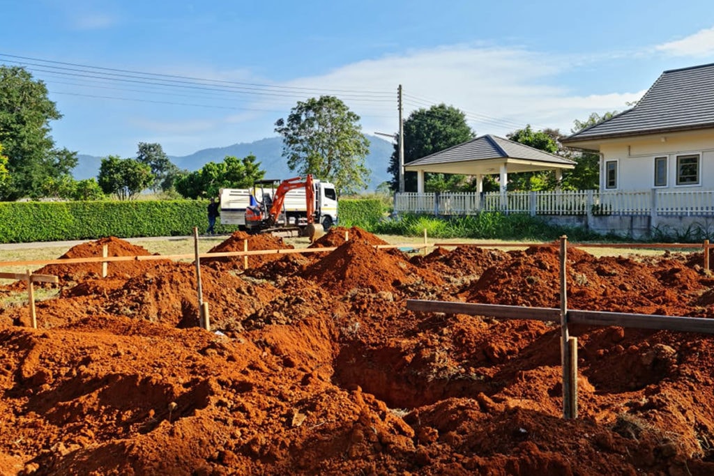 รถขุดเล็กรับจ้างเชียงใหม่