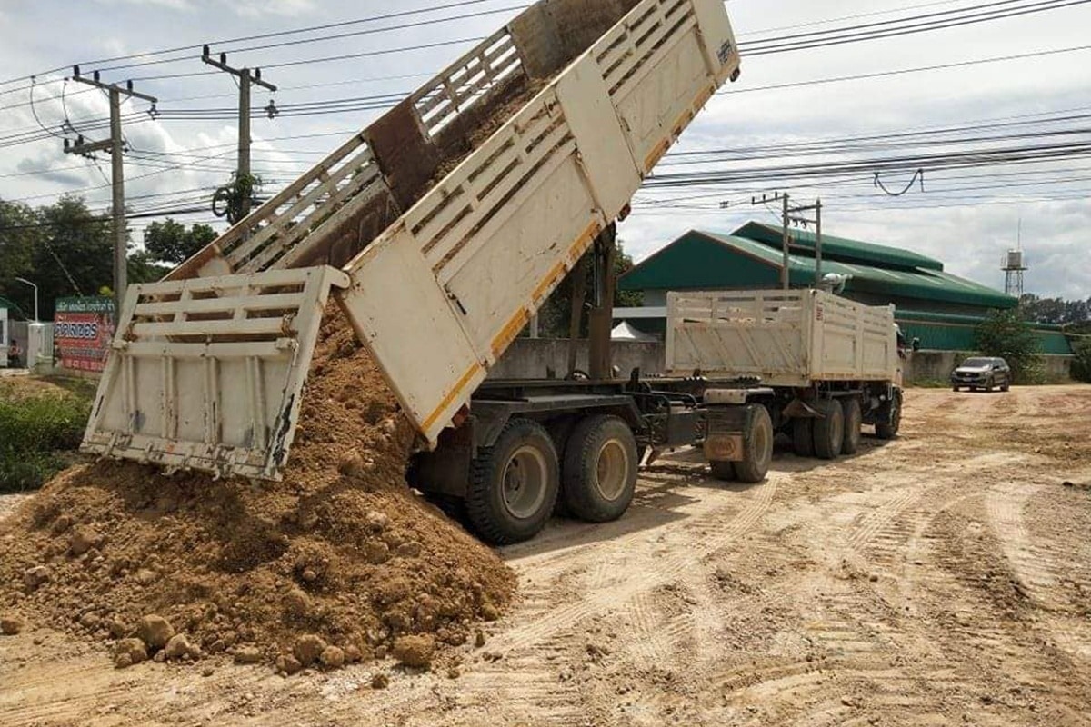 บริการถมดินสร้างบ้าน